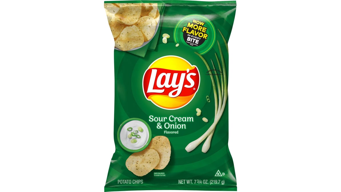 Lay's Sour Cream & Onion Chips (7.75 oz)