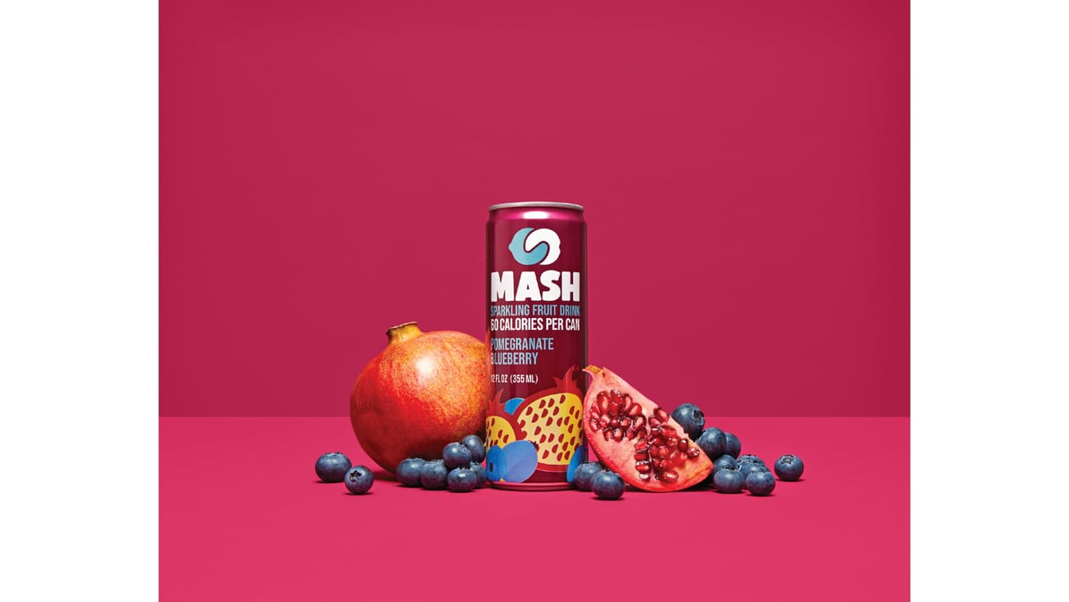 Boylan Bottling Company Pomegranate Blueberry Mash Sparkling Soda Bottle (20 oz)